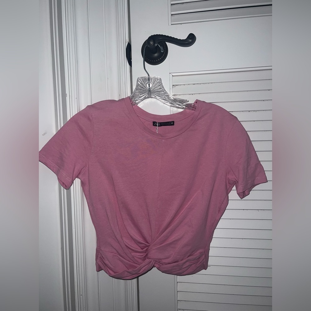 Pink cropped Zara tshirt